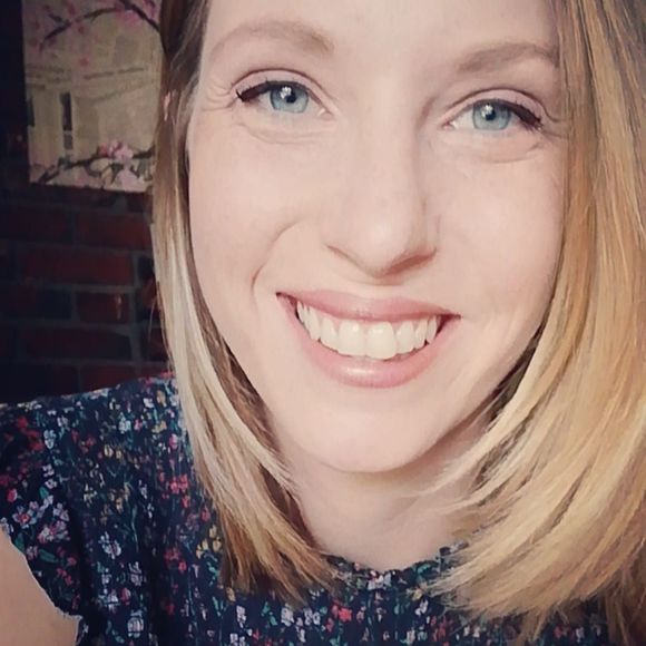 Meet your Posher, Andrea - Picture 1 of 1